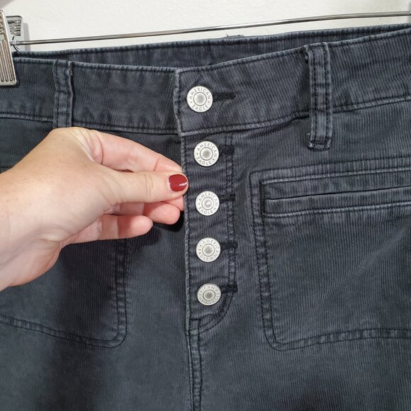 AMERICAN EAGLE Super Hi-Rise Flare Corduroy Pants Patch Pocket Grey Women 8 x 30 - Picture 3 of 14